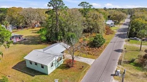 2627 Myrtle Avenue Mims FL 32754