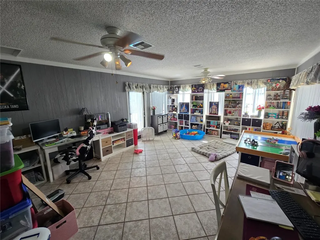 10075 Bentley Avenue Englewood FL 34224