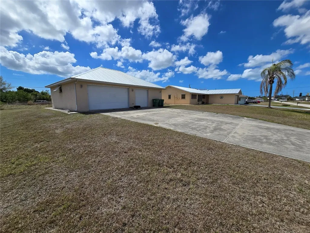 10075 Bentley Avenue Englewood FL 34224