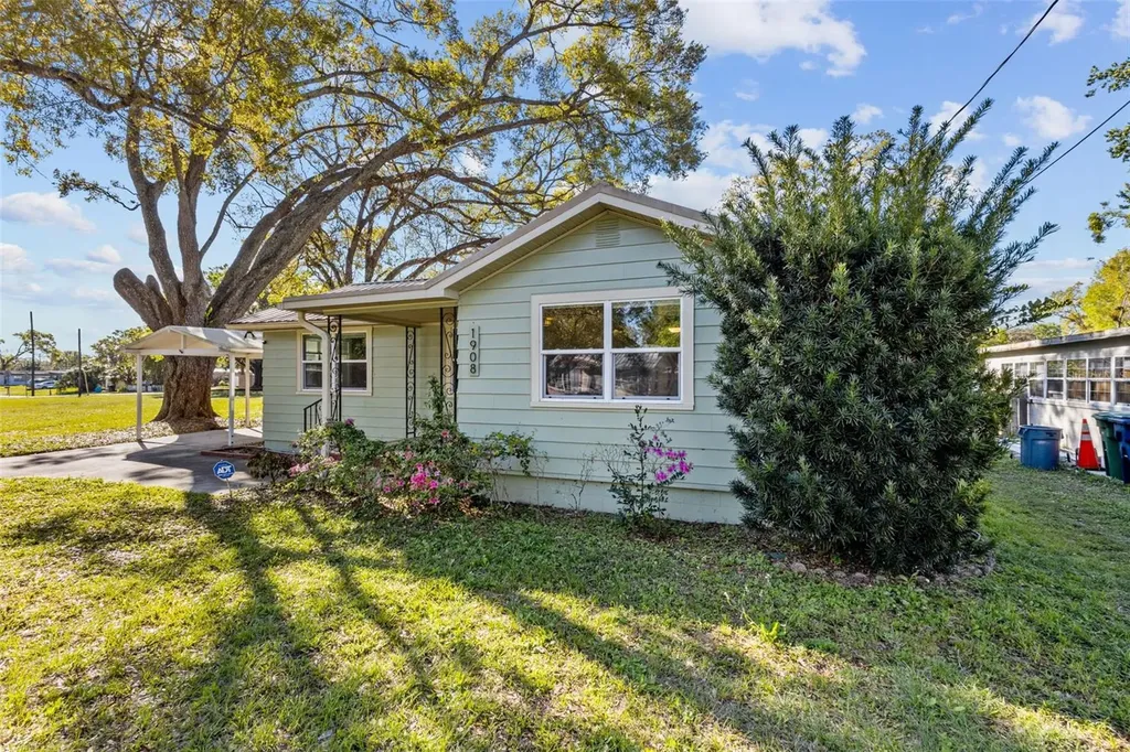 1908 W Fern Street Tampa FL 33604