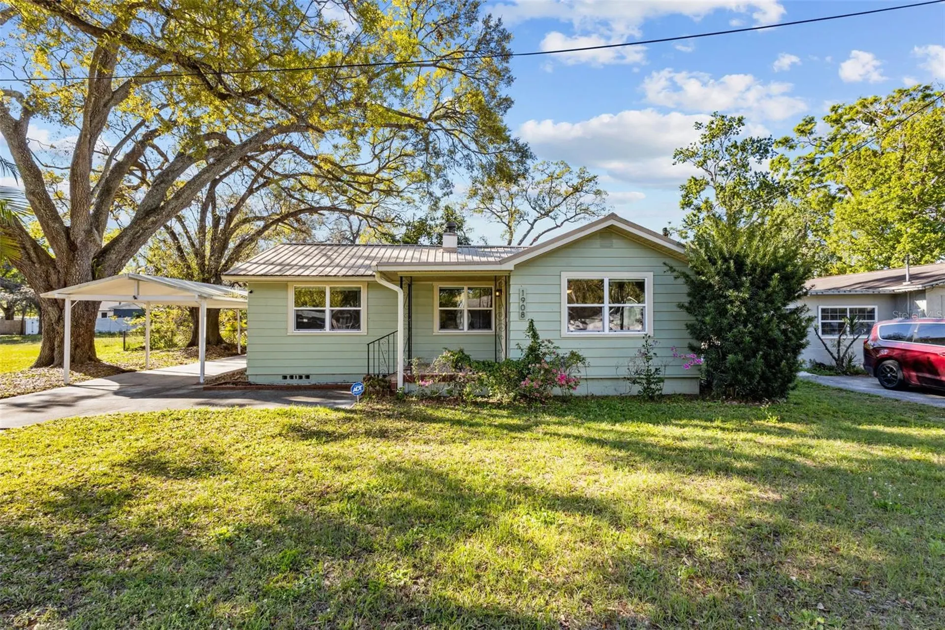 1908 W Fern Street Tampa FL 33604