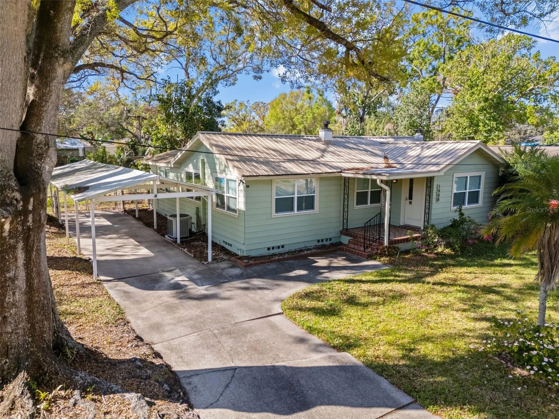 1908 W Fern Street Tampa FL 33604