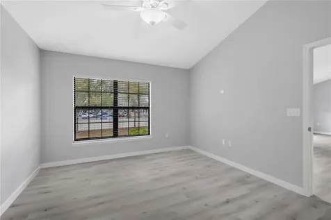 16505 Kingletridge Avenue Lithia FL 33547