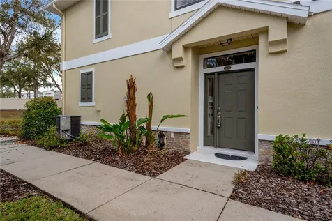 16505 Kingletridge Avenue Lithia FL 33547