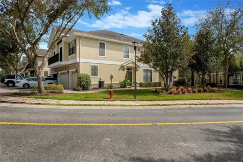 16505 Kingletridge Avenue Lithia FL 33547