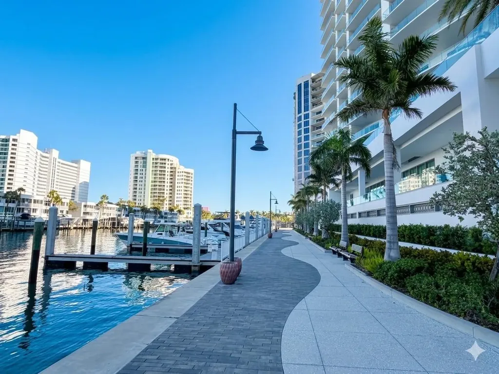 301 Quay Commons Sarasota FL 34236