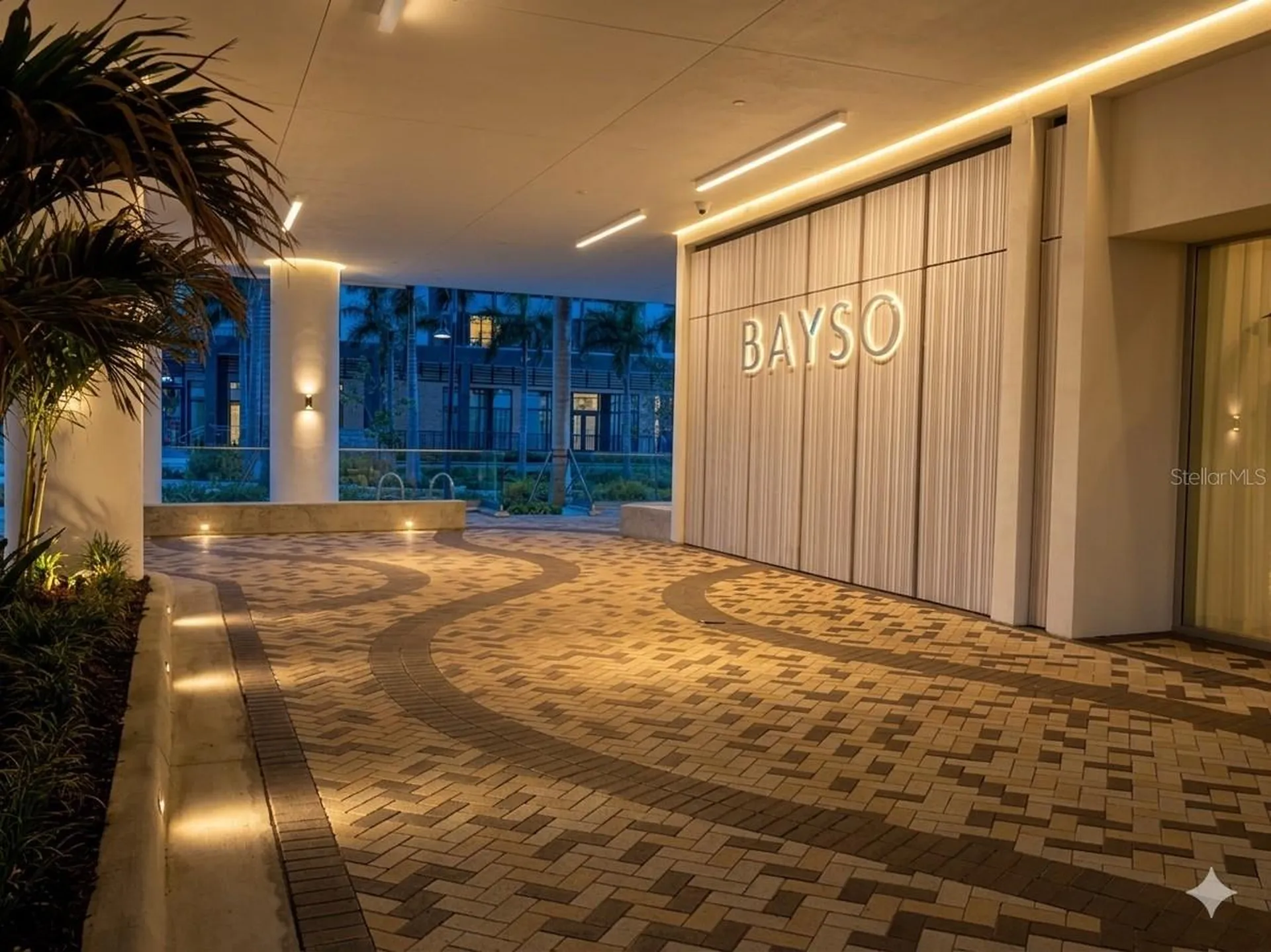 301 Quay Commons Sarasota FL 34236