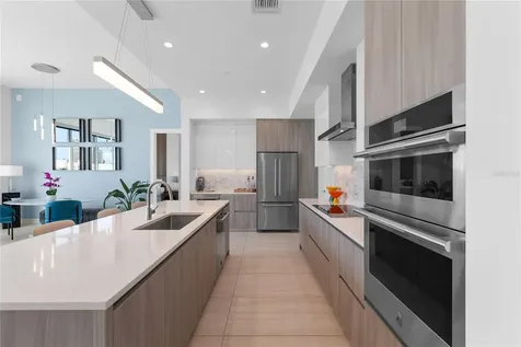 301 Quay Commons Sarasota FL 34236