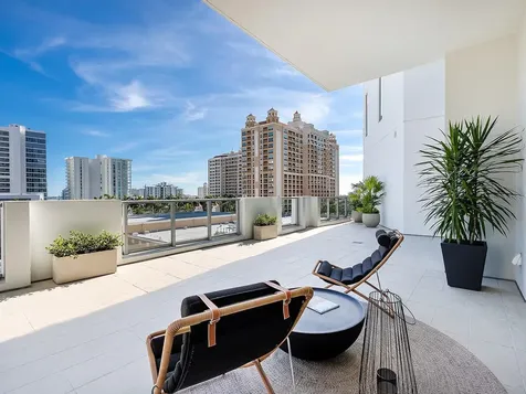 301 Quay Commons Sarasota FL 34236