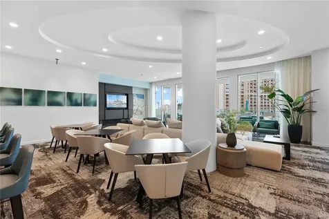 301 Quay Commons Sarasota FL 34236