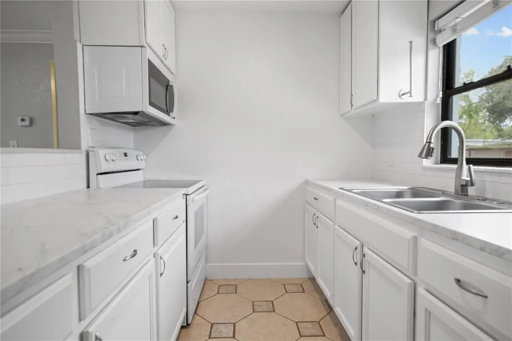 1614 Maureen Avenue Ocoee FL 34761