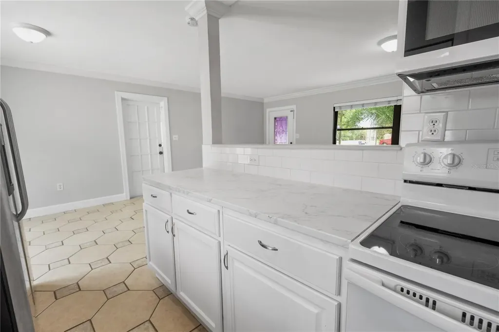 1614 Maureen Avenue Ocoee FL 34761