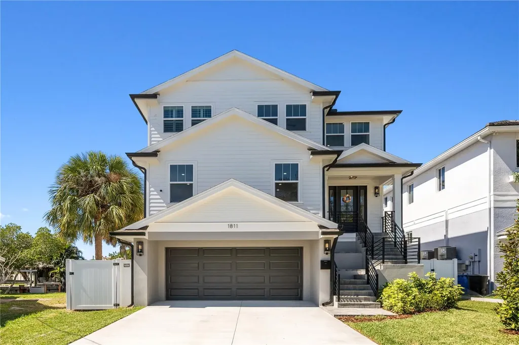 1811 Bayou Grande Boulevard NE St Petersburg FL 33703