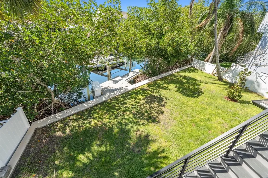 1811 Bayou Grande Boulevard NE St Petersburg FL 33703