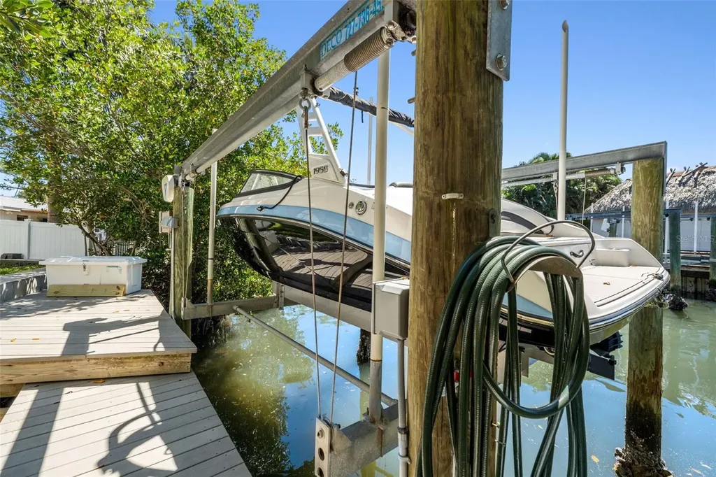 1811 Bayou Grande Boulevard NE St Petersburg FL 33703