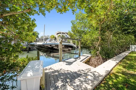 1811 Bayou Grande Boulevard NE St Petersburg FL 33703