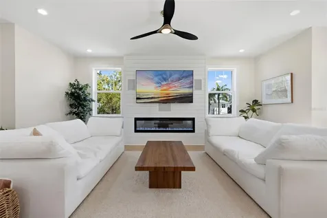 1811 Bayou Grande Boulevard NE St Petersburg FL 33703