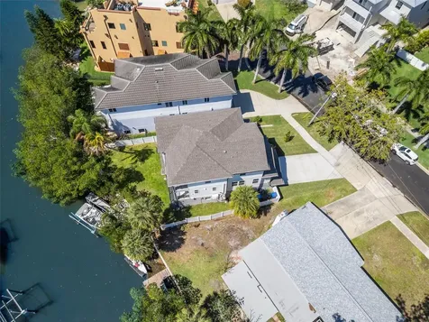 1811 Bayou Grande Boulevard NE St Petersburg FL 33703