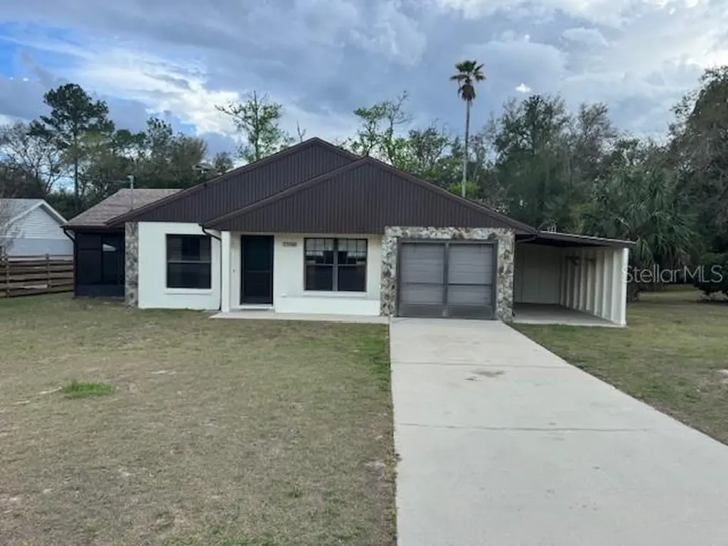 21506 SW Peach Blossom Street Dunnellon FL 34431