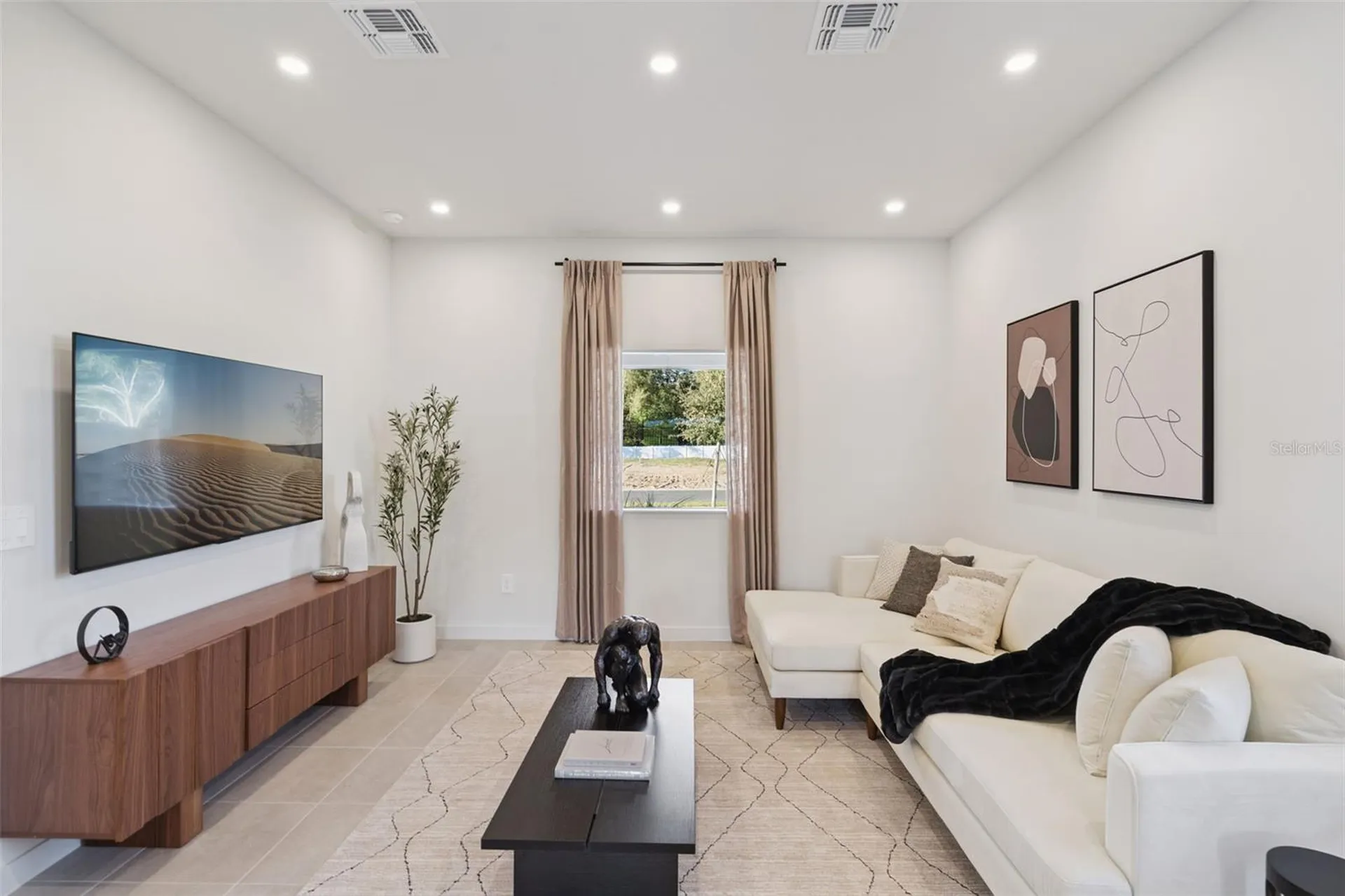 323 Skyfield Court Lady Lake FL 32159