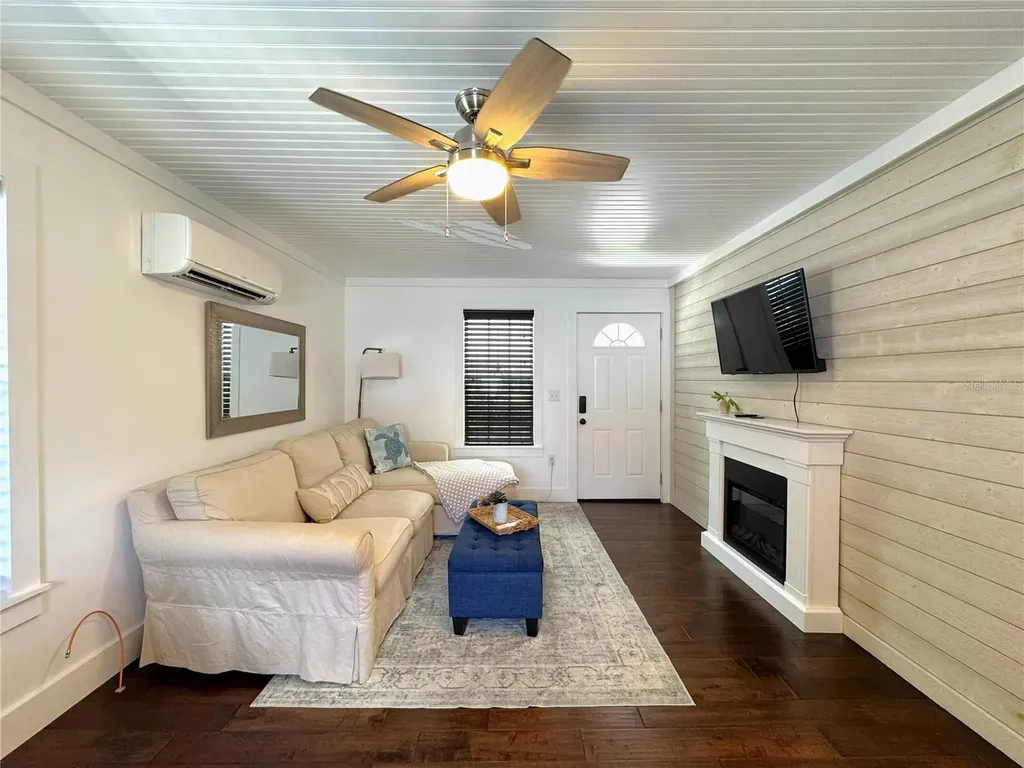 222 NE 1st Avenue Crystal River FL 34429