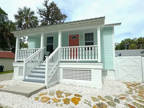 222 NE 1st Avenue Crystal River FL 34429