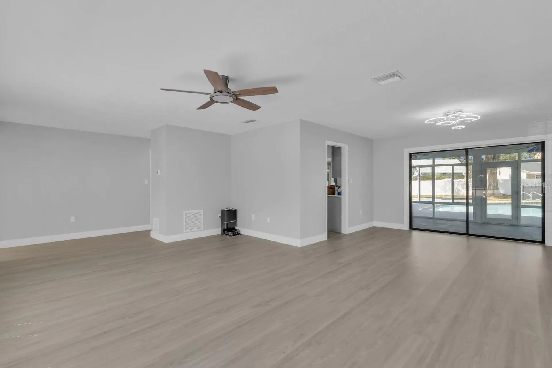 1495 Skyline Drive Kissimmee FL 34744