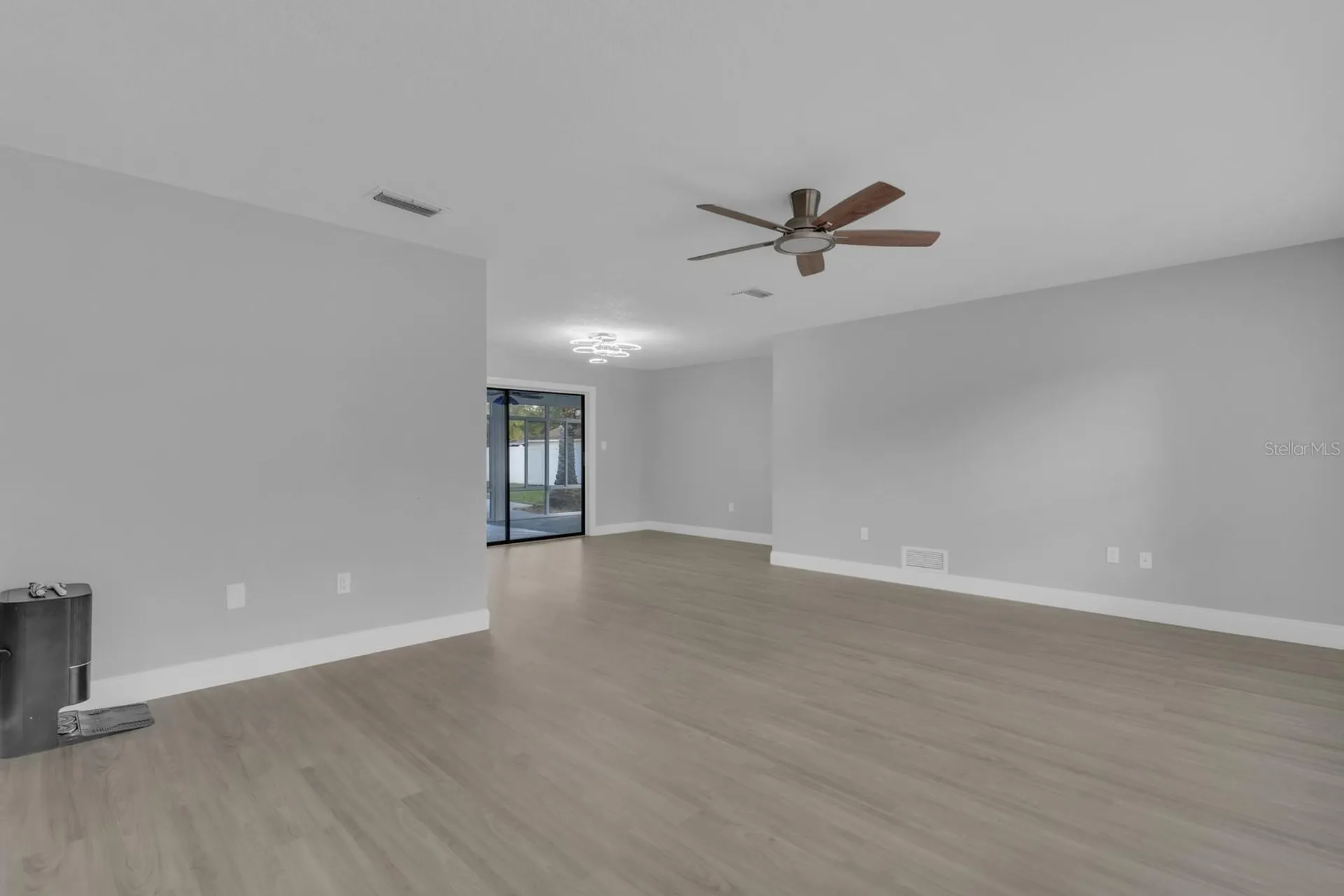 1495 Skyline Drive Kissimmee FL 34744