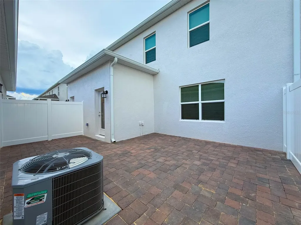 1991 Stake Out Way Apopka FL 32703