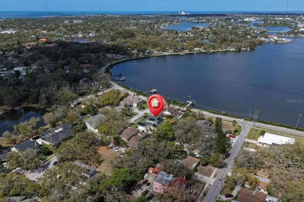707 Lansden Court Tarpon Springs FL 34689
