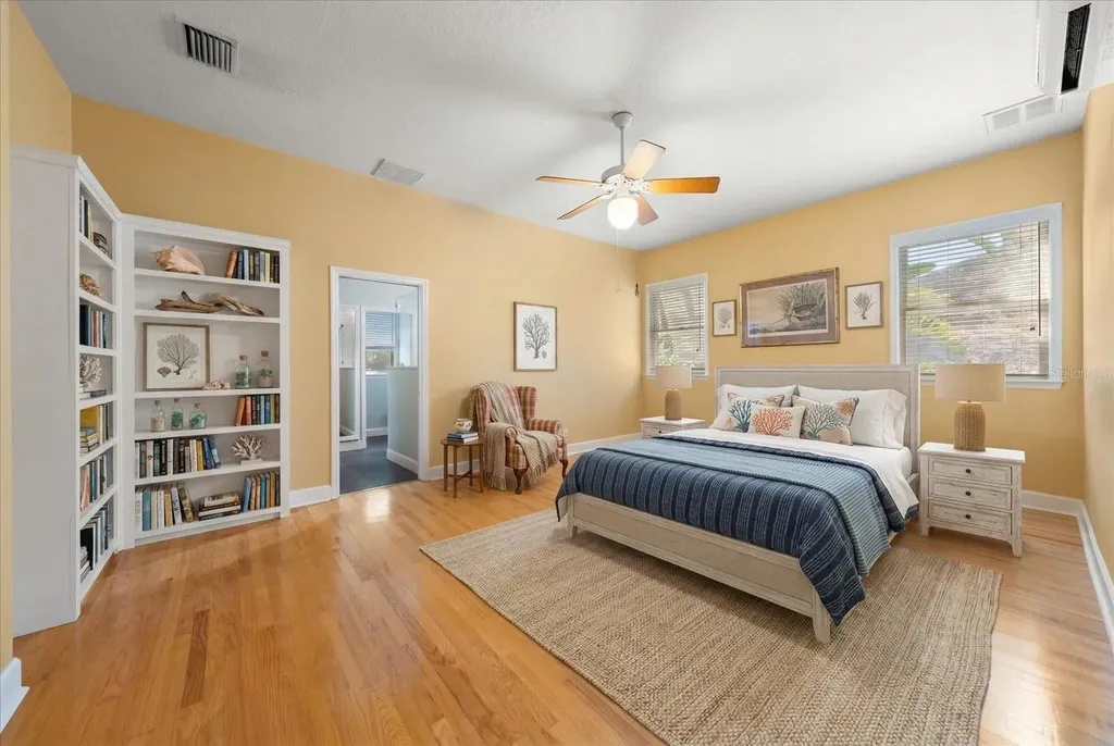 707 Lansden Court Tarpon Springs FL 34689
