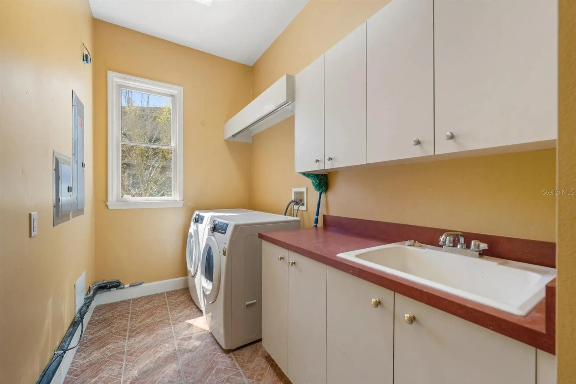707 Lansden Court Tarpon Springs FL 34689