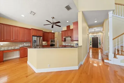 707 Lansden Court Tarpon Springs FL 34689