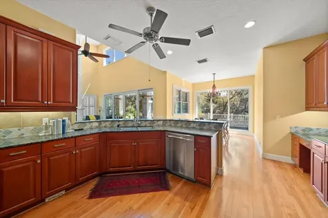 707 Lansden Court Tarpon Springs FL 34689