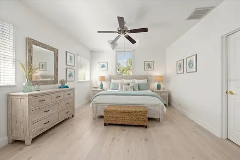 707 Lansden Court Tarpon Springs FL 34689
