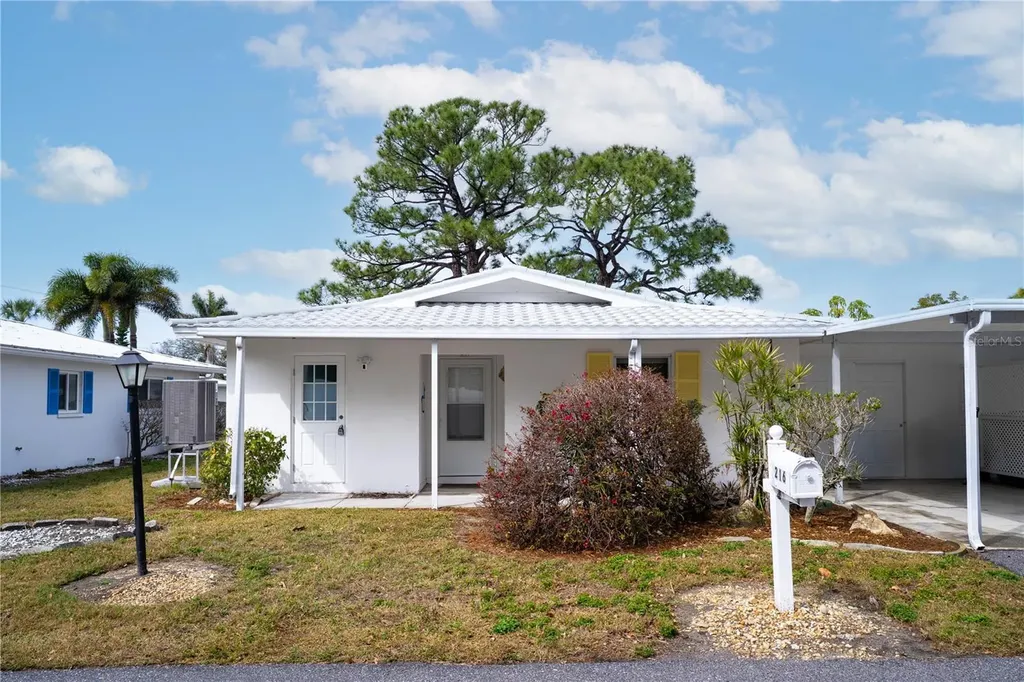 216 Fair Winds Drive Nokomis FL 34275