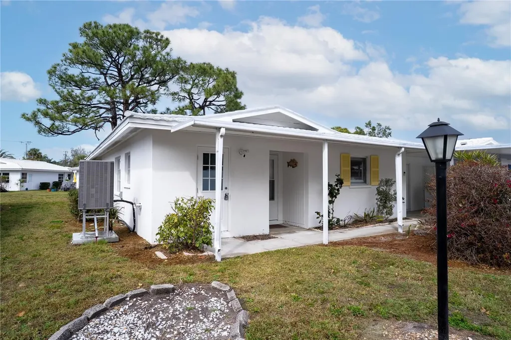 216 Fair Winds Drive Nokomis FL 34275