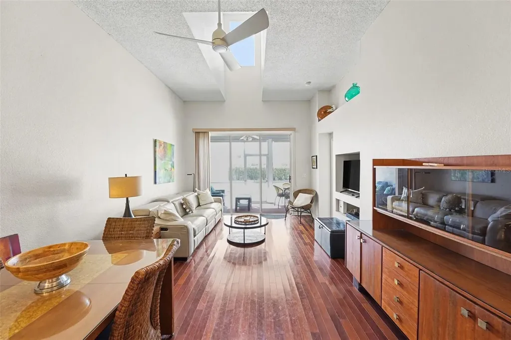 209 Hemingway Drive Oldsmar FL 34677