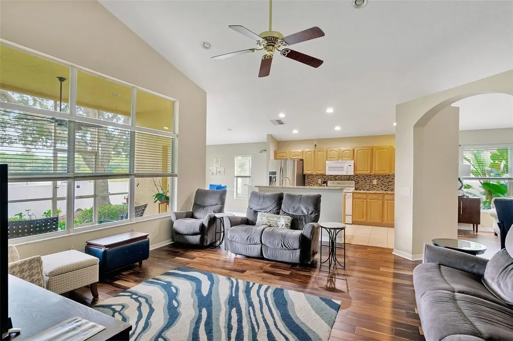 18821 Maisons Drive Lutz FL 33558