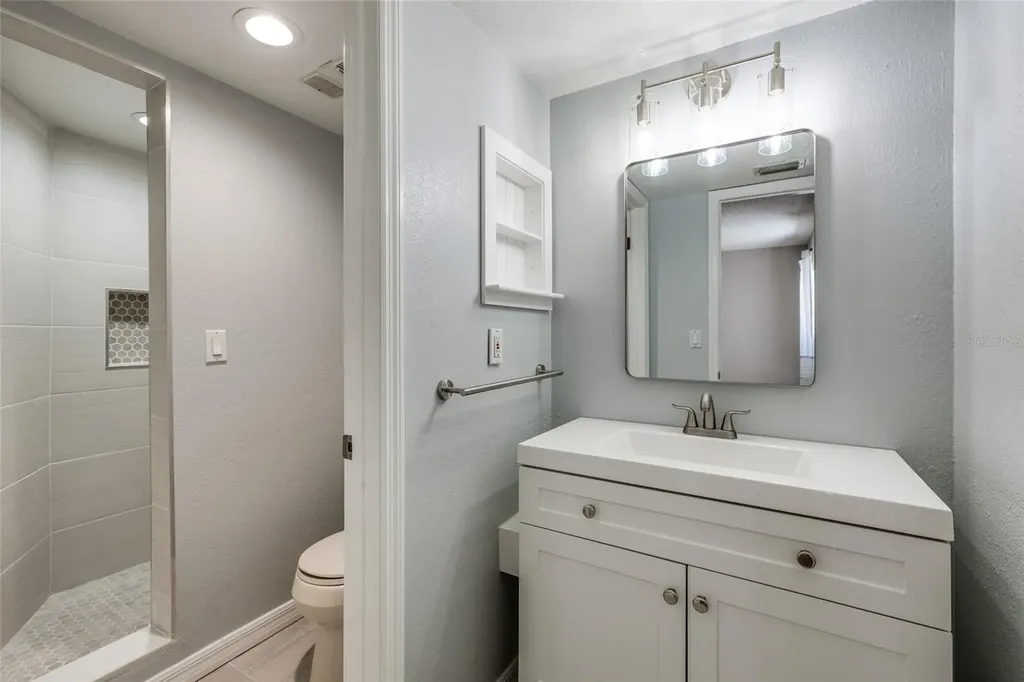 2480 Pelican Court Clearwater FL 33762