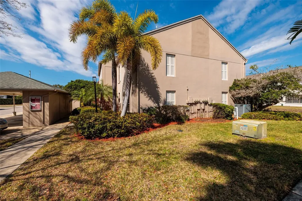 2480 Pelican Court Clearwater FL 33762
