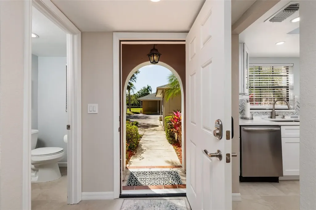2480 Pelican Court Clearwater FL 33762