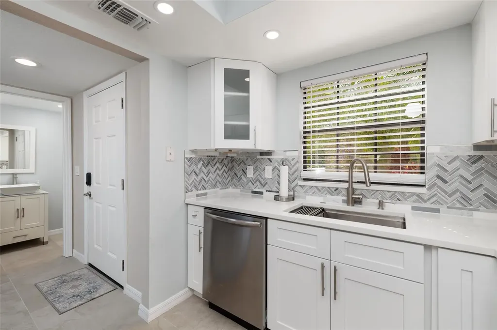 2480 Pelican Court Clearwater FL 33762
