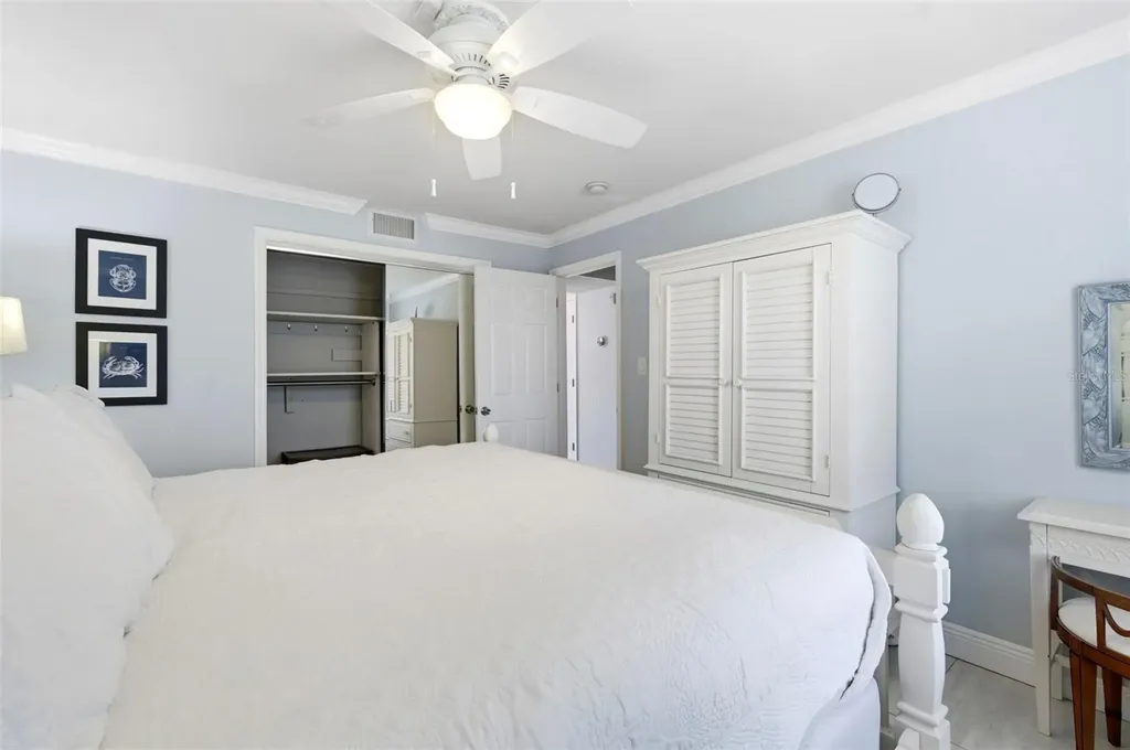 4911 Coquina Key Drive SE St Petersburg FL 33705