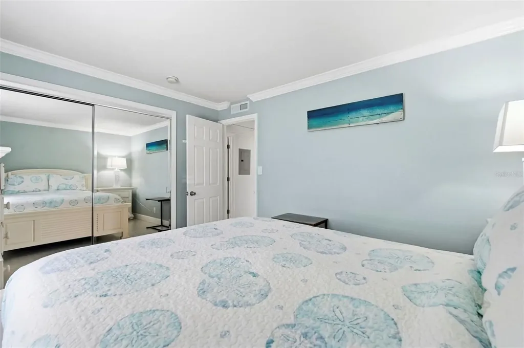 4911 Coquina Key Drive SE St Petersburg FL 33705