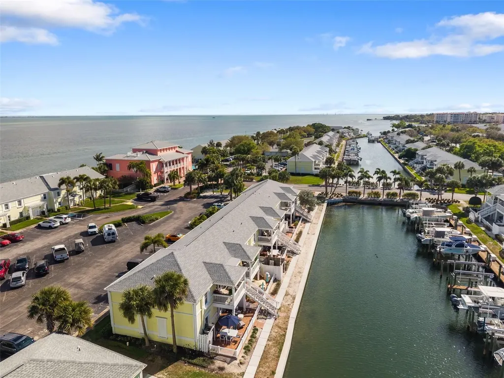 4911 Coquina Key Drive SE St Petersburg FL 33705