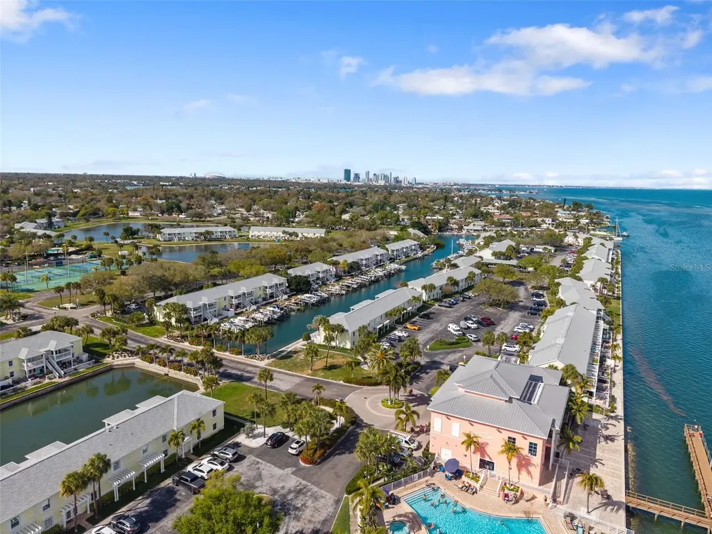 4911 Coquina Key Drive SE St Petersburg FL 33705