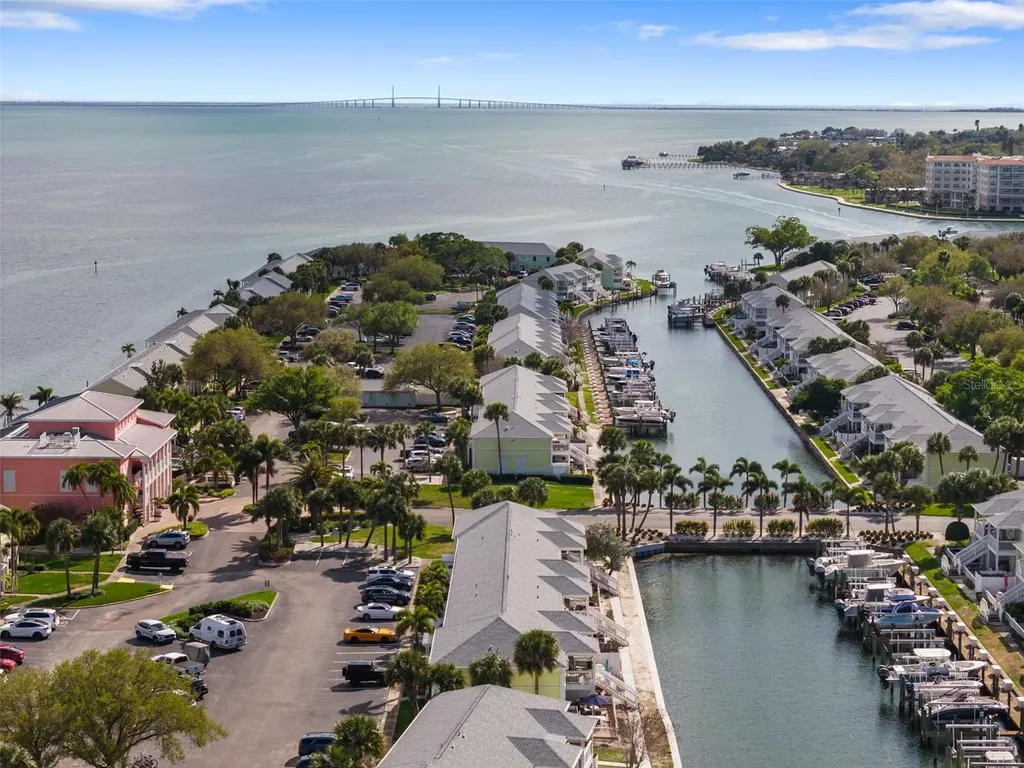 4911 Coquina Key Drive SE St Petersburg FL 33705