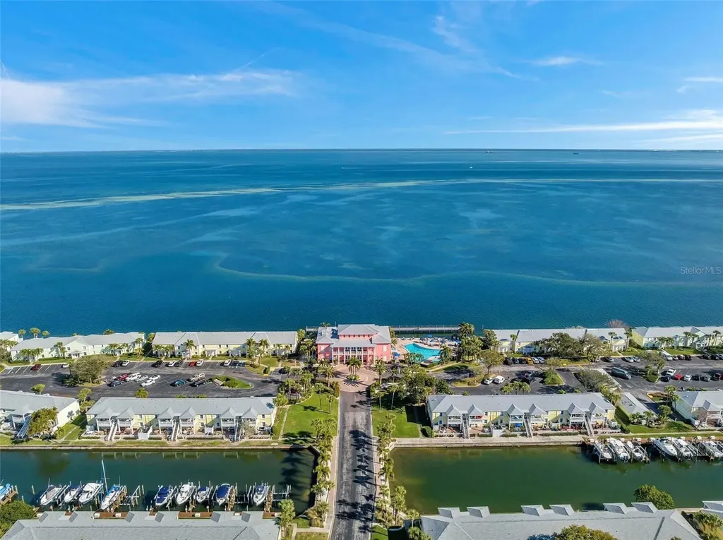 4911 Coquina Key Drive SE St Petersburg FL 33705