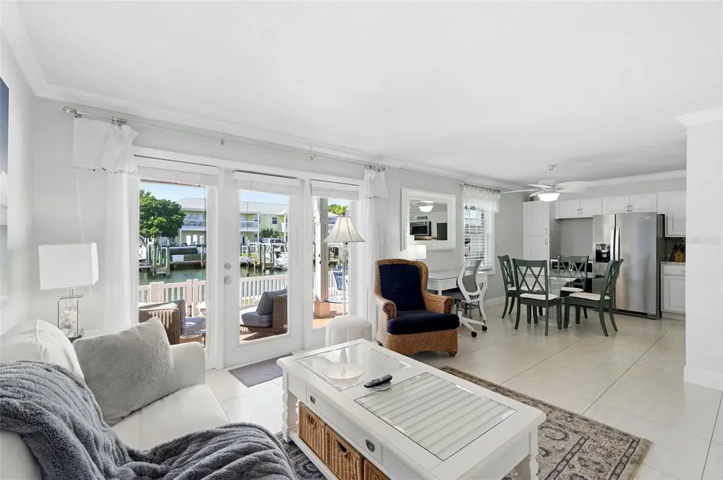 4911 Coquina Key Drive SE St Petersburg FL 33705